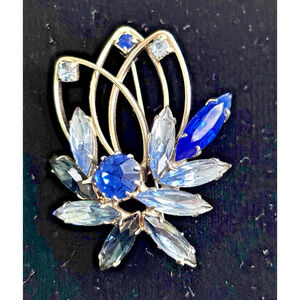 Vintage Sparkly Prong Set Blue Rhinestone AB Brooch/Pin 2"x 1.5"